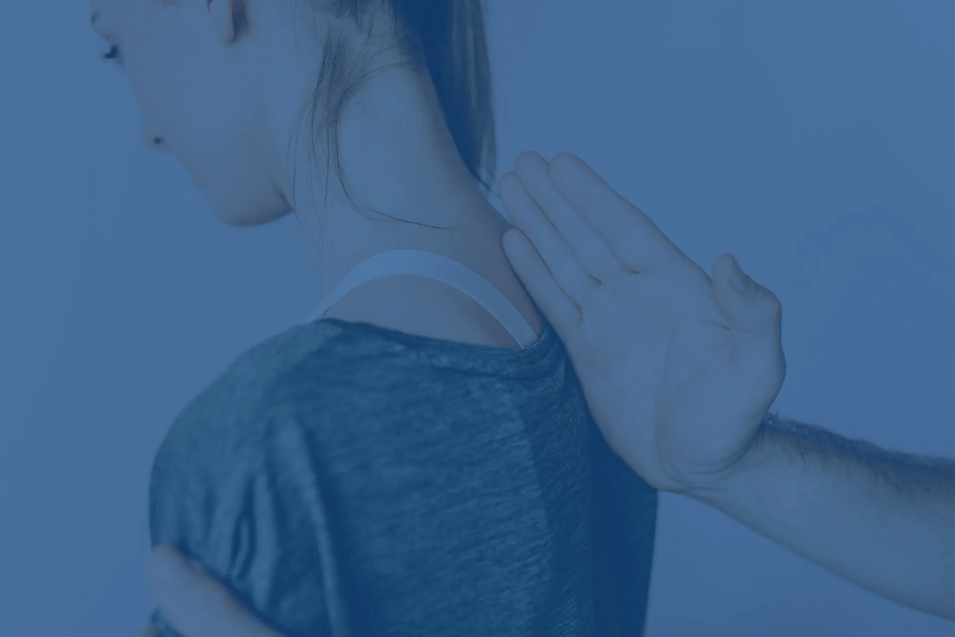 back specialist in Jackson treating patient